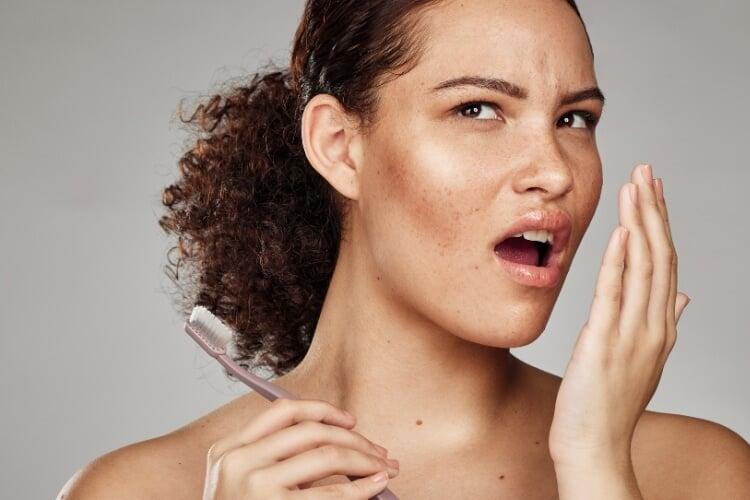 Bad Breath Treatment: Say Goodbye to Unpleasant Odor and Hello to Fresh Confidence